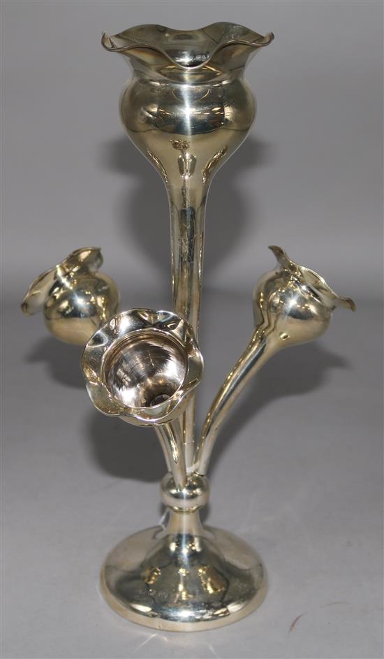 An Edwardian silver epergne with four removable receivers, 10in.
